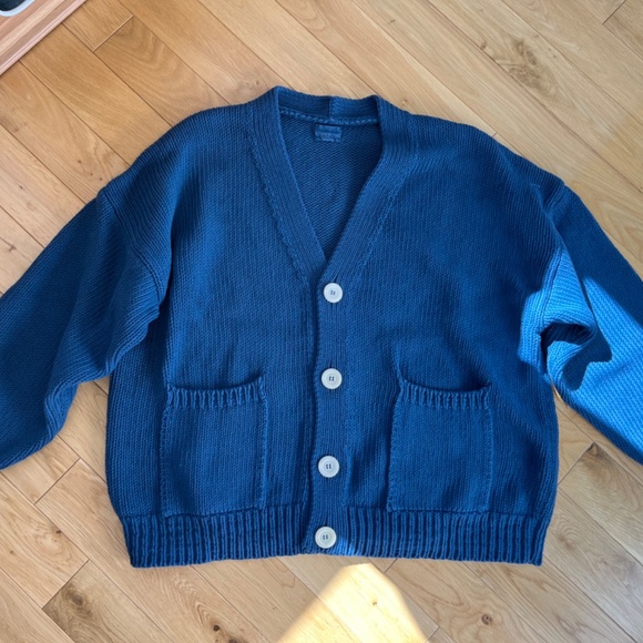 No 16 Deep ocean cardigan - Picture 2 of 5